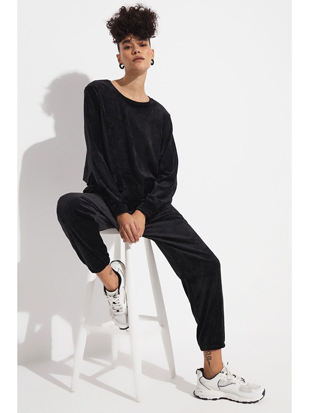 Siyah Kadife Sweatshirt Eşofman Takım-3