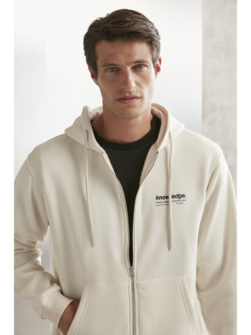 Bej Aksel Erkek Yumuşacık Organik Pamuk Oversize Fermuarlı Baskılı Kapüşonlu Taş Sweatshirt-3