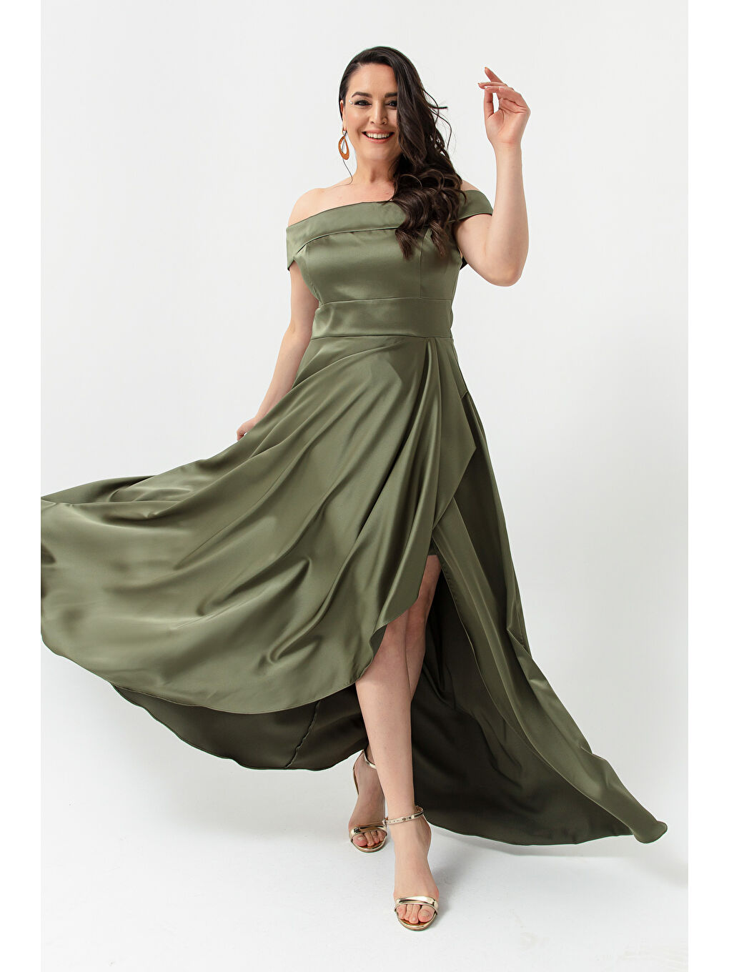 Kadın Haki Kayık Yaka Büyük Beden Saten Abiye & Mezuniyet Elbisesi