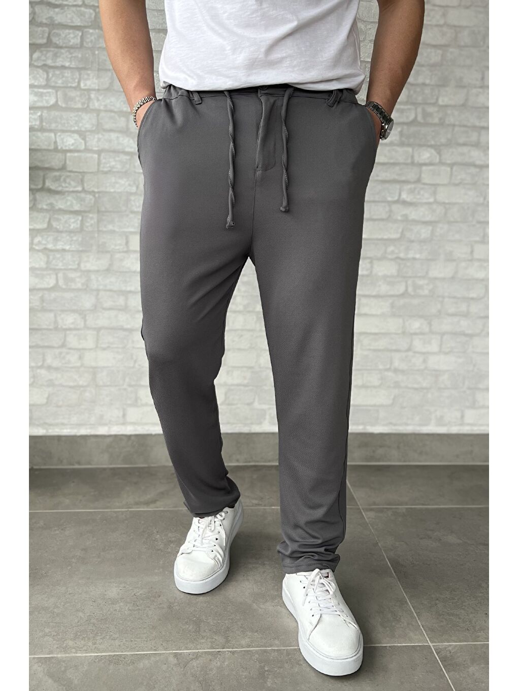 Gri Bel Bağcıklı Erkek Jogger Pantolon
