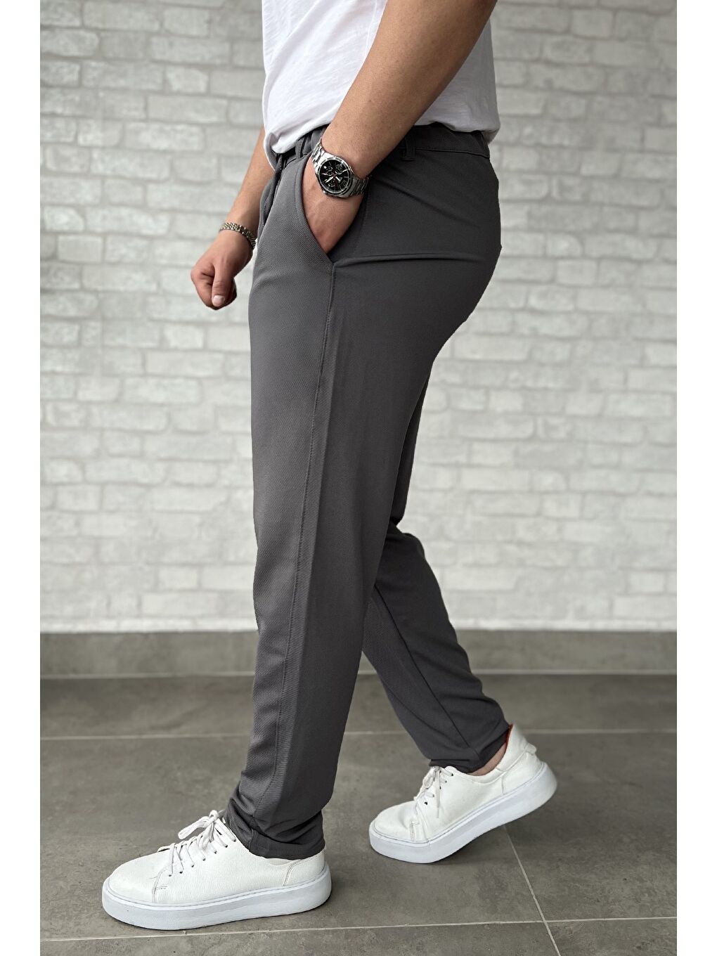 Gri Bel Bağcıklı Erkek Jogger Pantolon-1