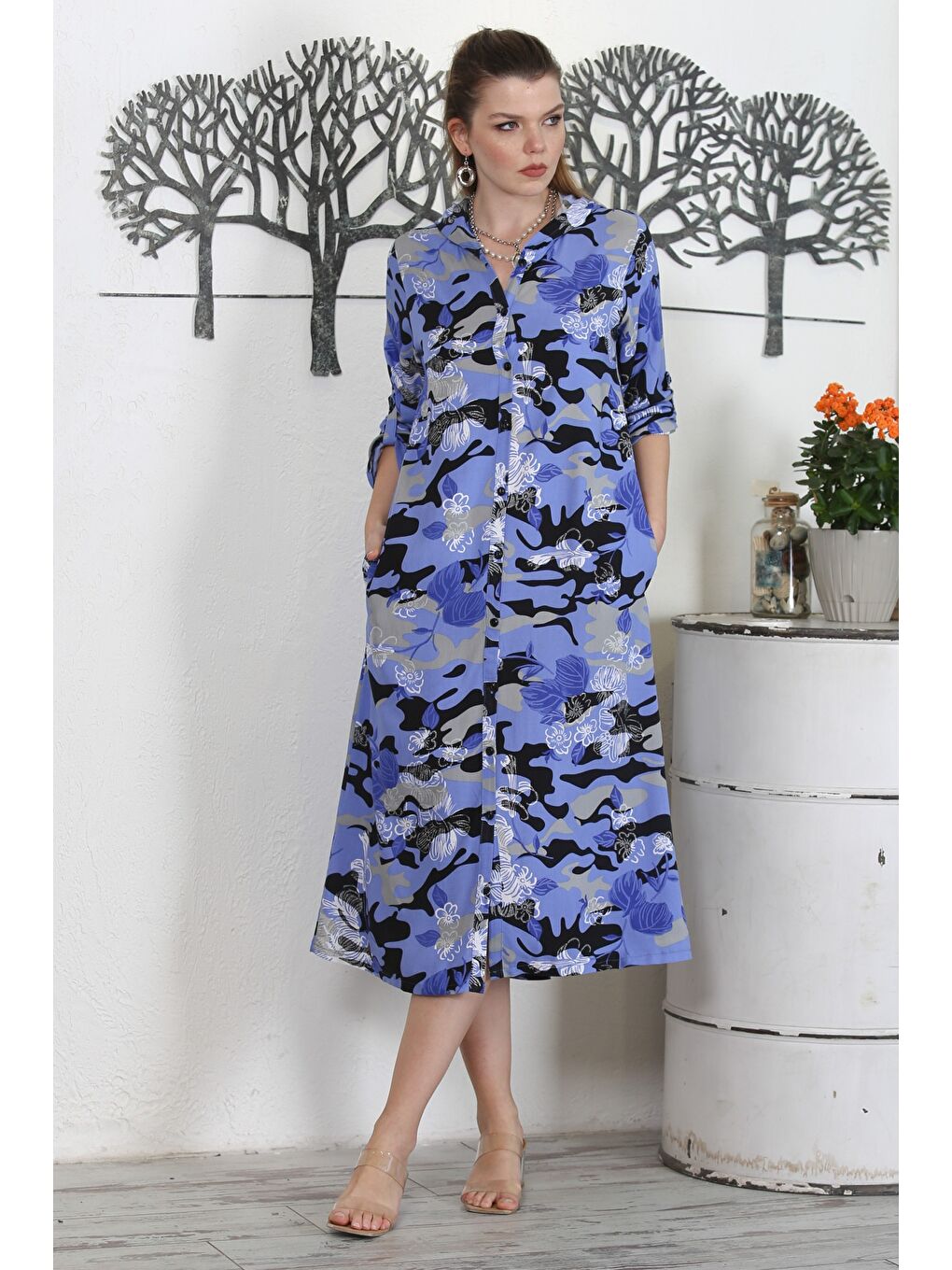 Kamuflaj Mavi Kapüşonlu Düğmeli Uzun Kollu Gizli Cepli Baskılı Casual Dokuma Elbise-1