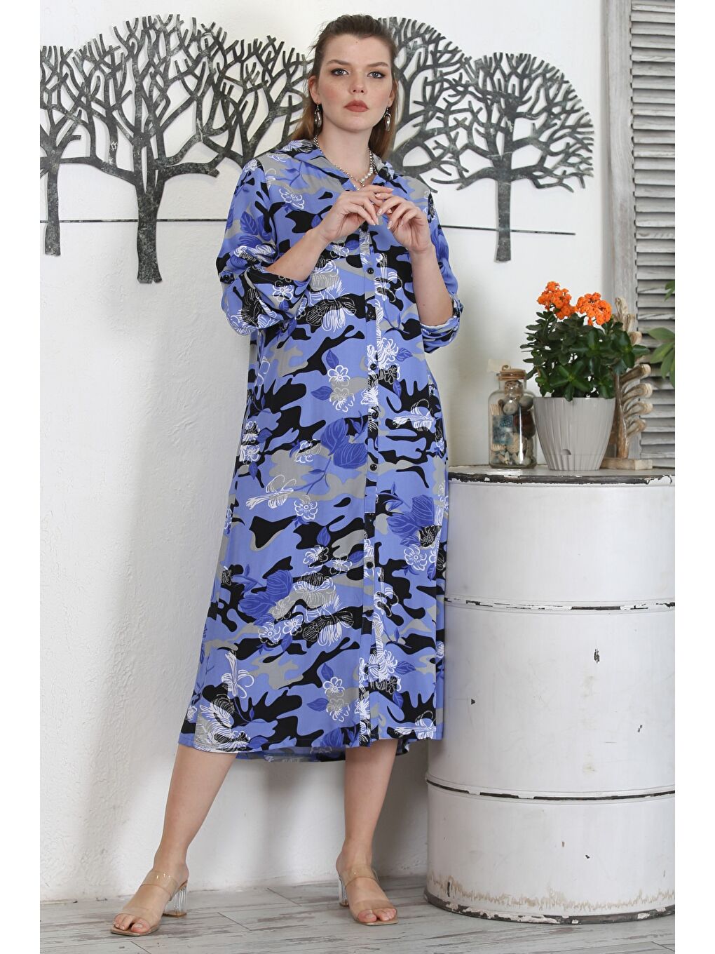 Kamuflaj Mavi Kapüşonlu Düğmeli Uzun Kollu Gizli Cepli Baskılı Casual Dokuma Elbise-4