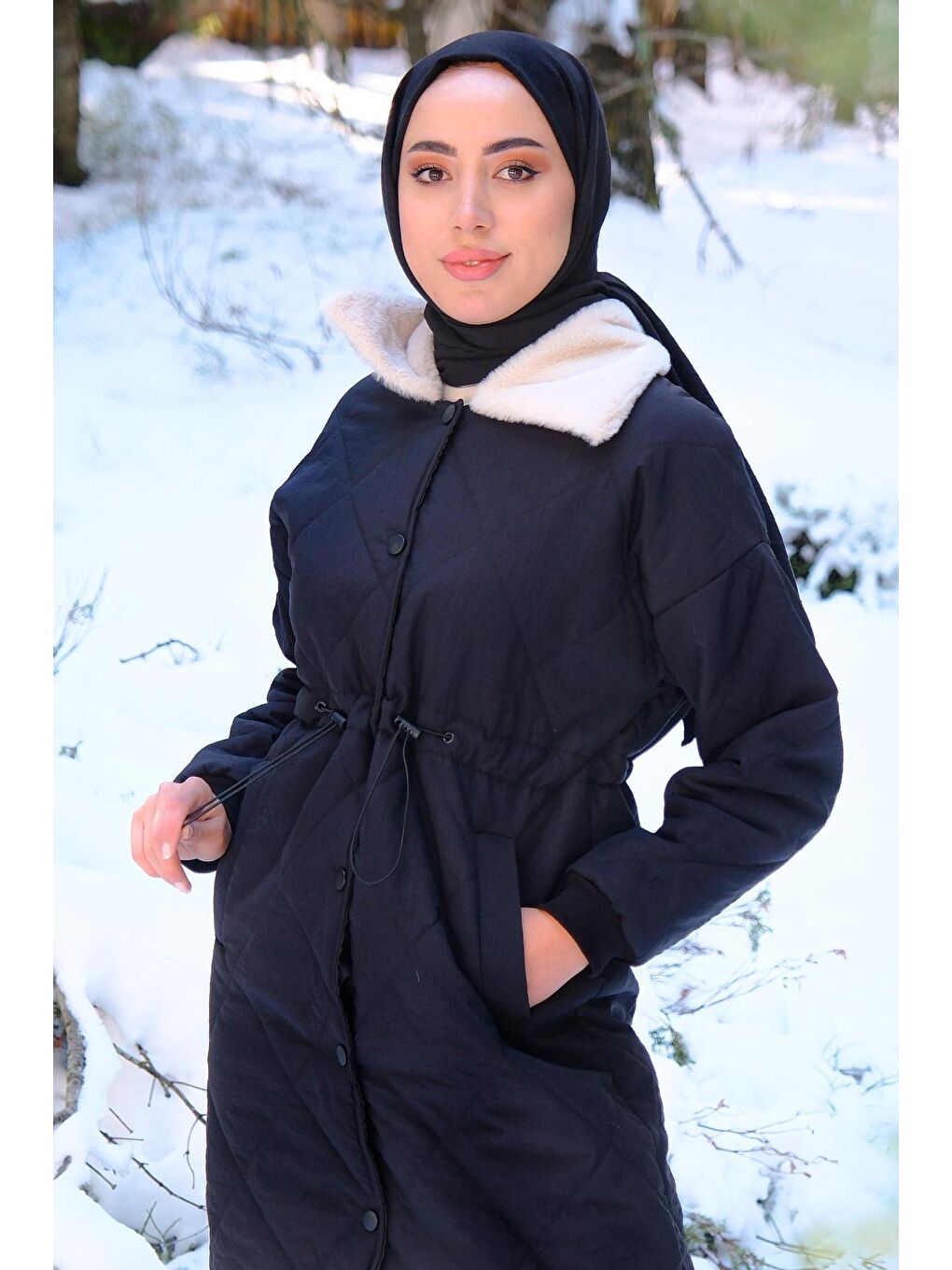 Bel Bağlamalı Kapitone Mont Siyah-1