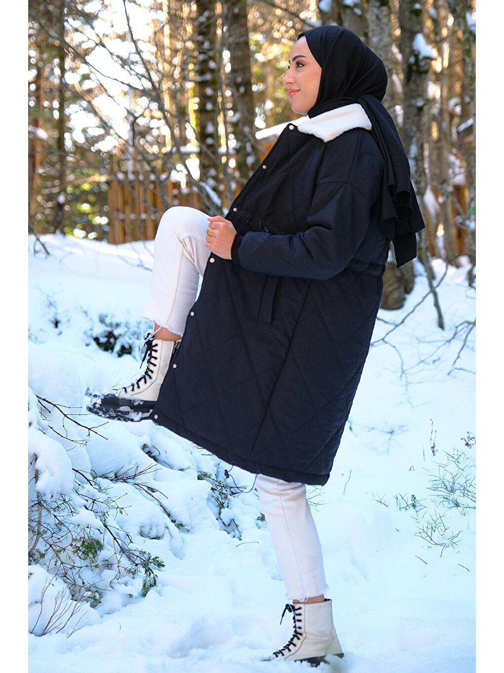 Bel Bağlamalı Kapitone Mont Siyah-2