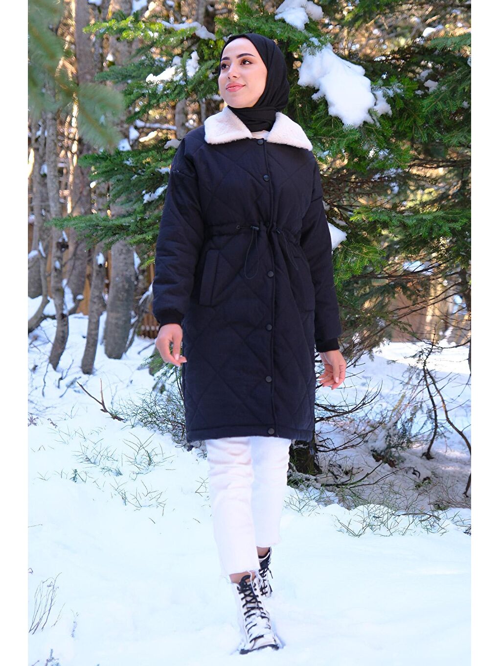 Bel Bağlamalı Kapitone Mont Siyah-3