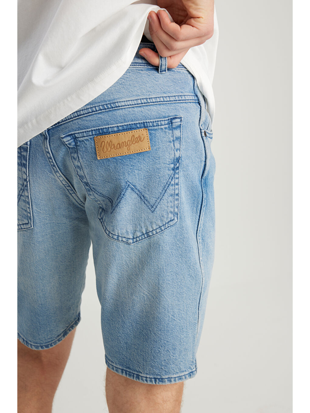 Mavi Texas Regular Fit Normal Kesim Normal Bel Esnek Jean Şort-4