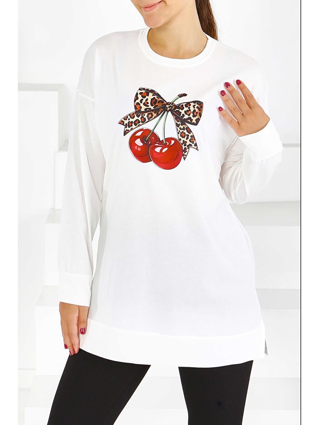 Uzun Kollu Baskılı Süprem Tunik Beyaz - 27588-1