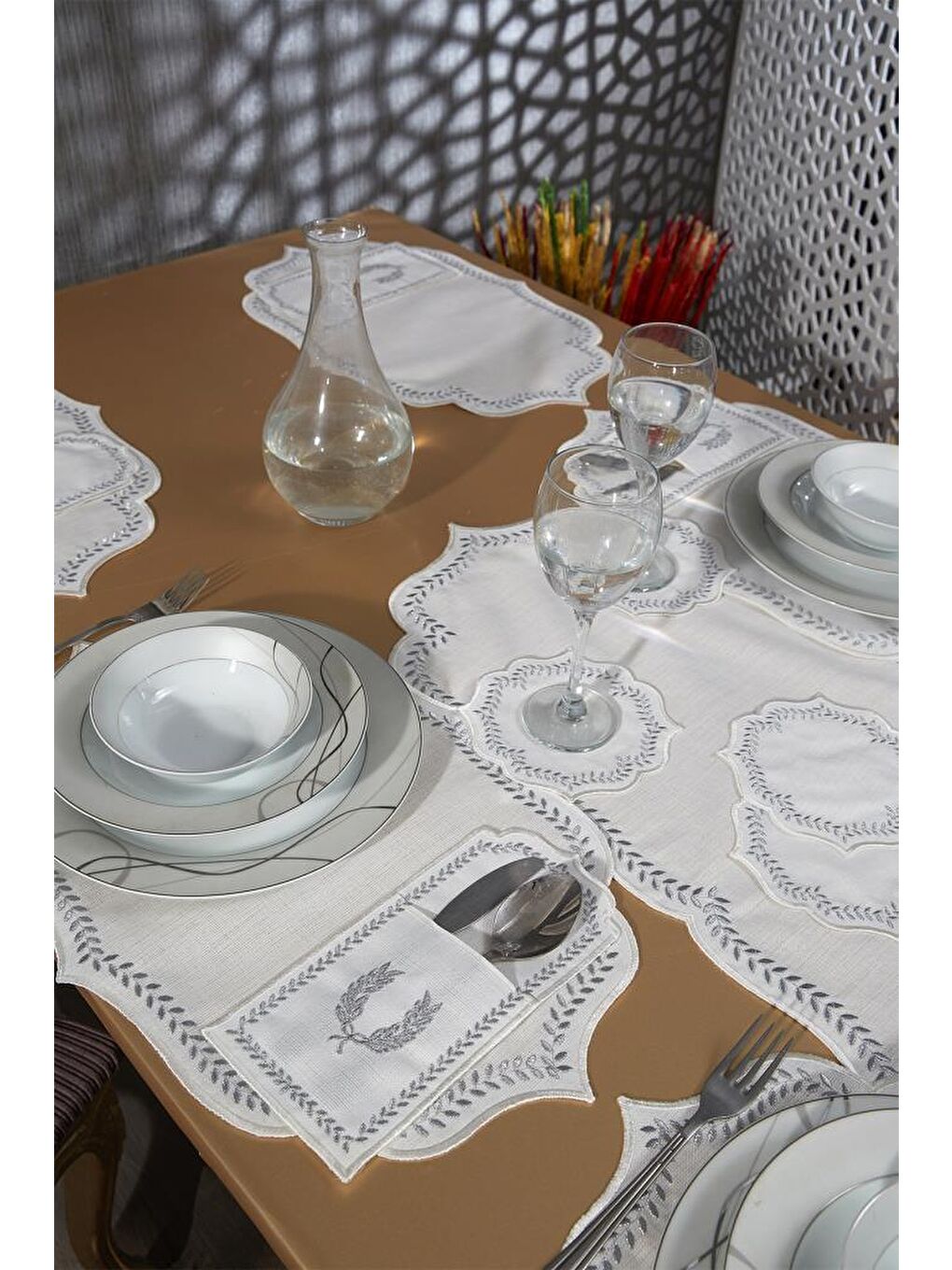 Gri Nişan Keten Nakışlı Amerikan Servis Takımı 19 Parça Silver-4