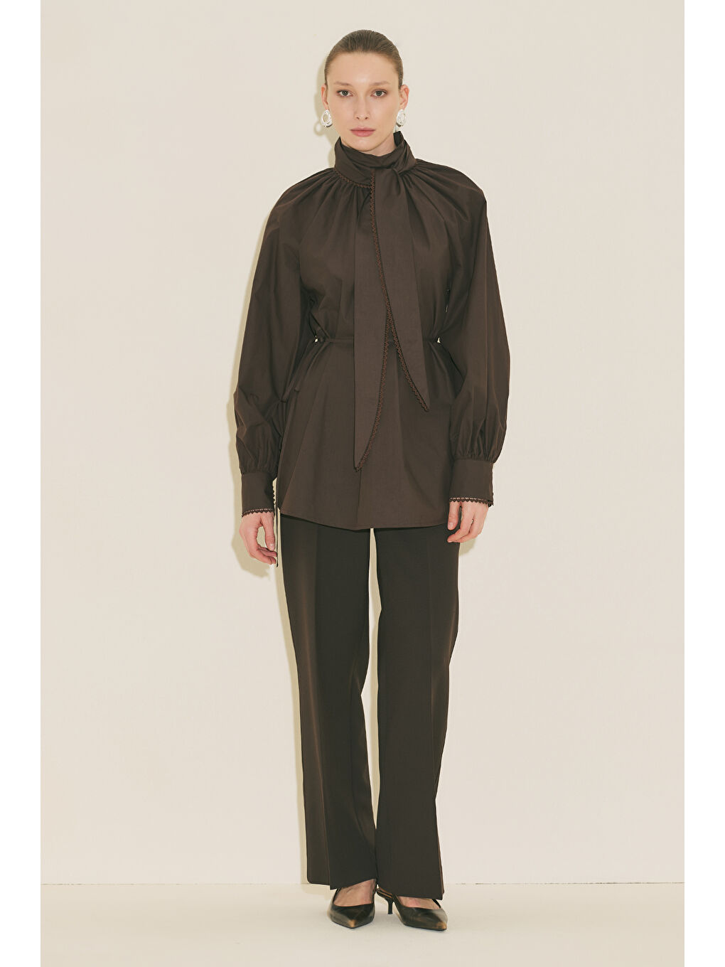 Bağlama Yaka Bluz Kahverengi-6