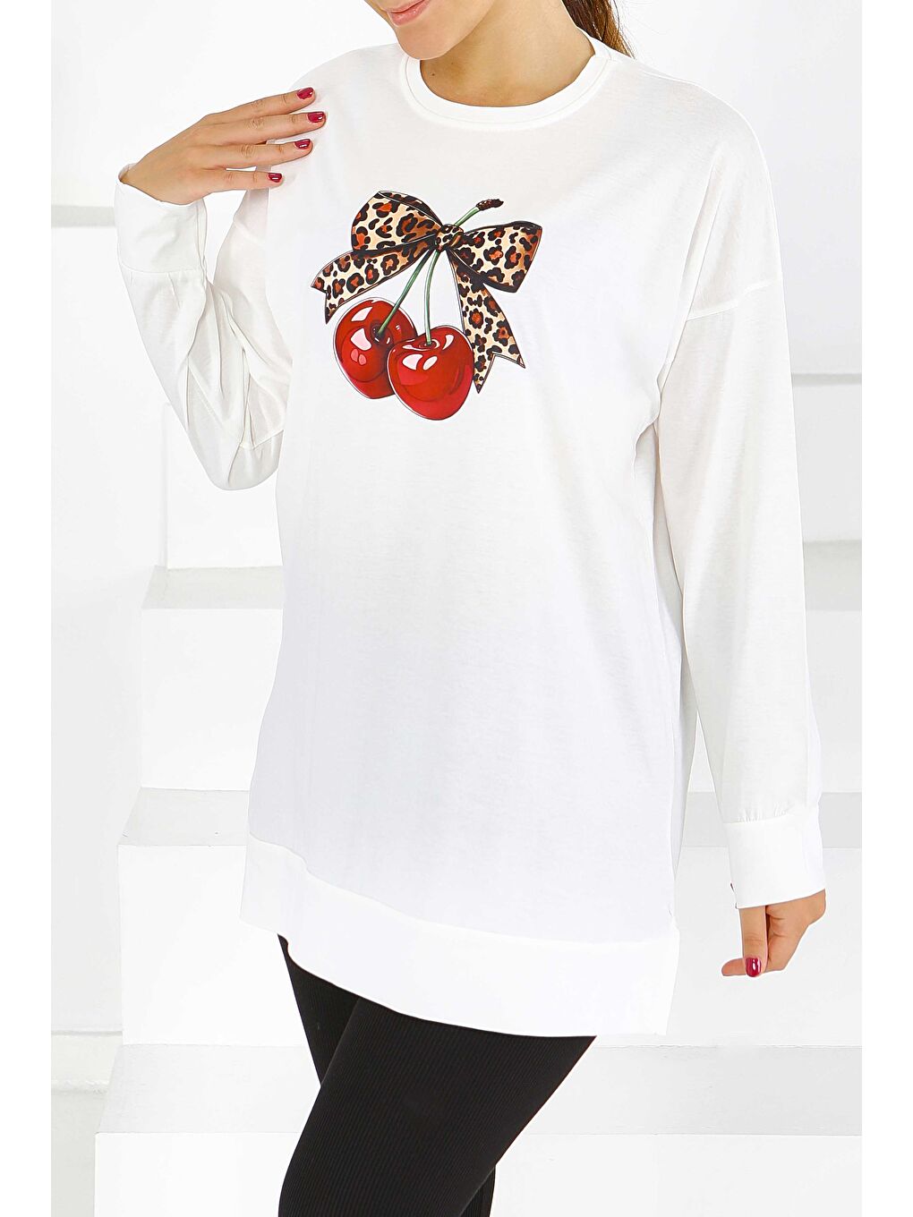 Uzun Kollu Baskılı Süprem Tunik Beyaz - 27588-2