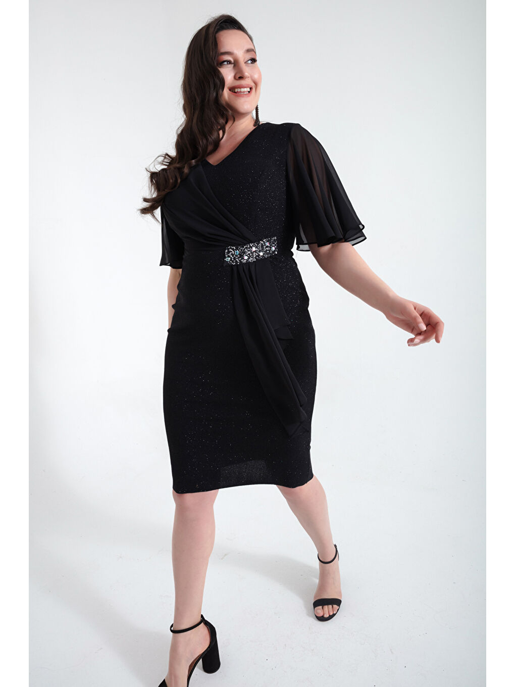 Kadın Siyah V Yaka Kısa Kollu Büyük Beden Midi Abiye Elbise