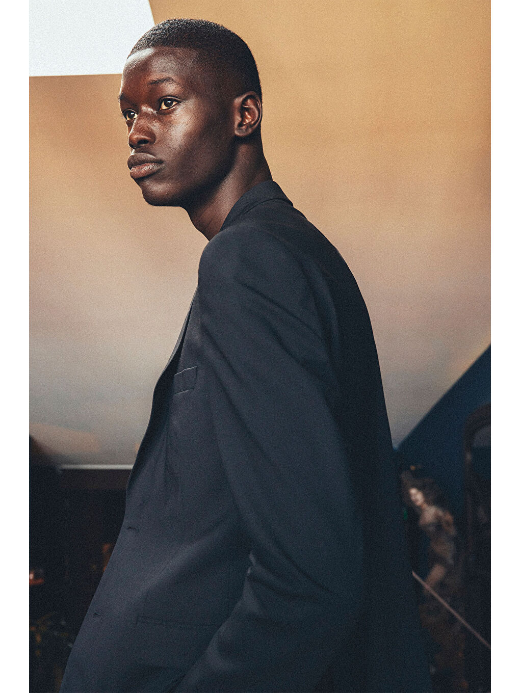 Erkek Siyah Slim Fit Dar Kesim Kırlangıç Yaka Desenli Yünlü Takım Elbise-2