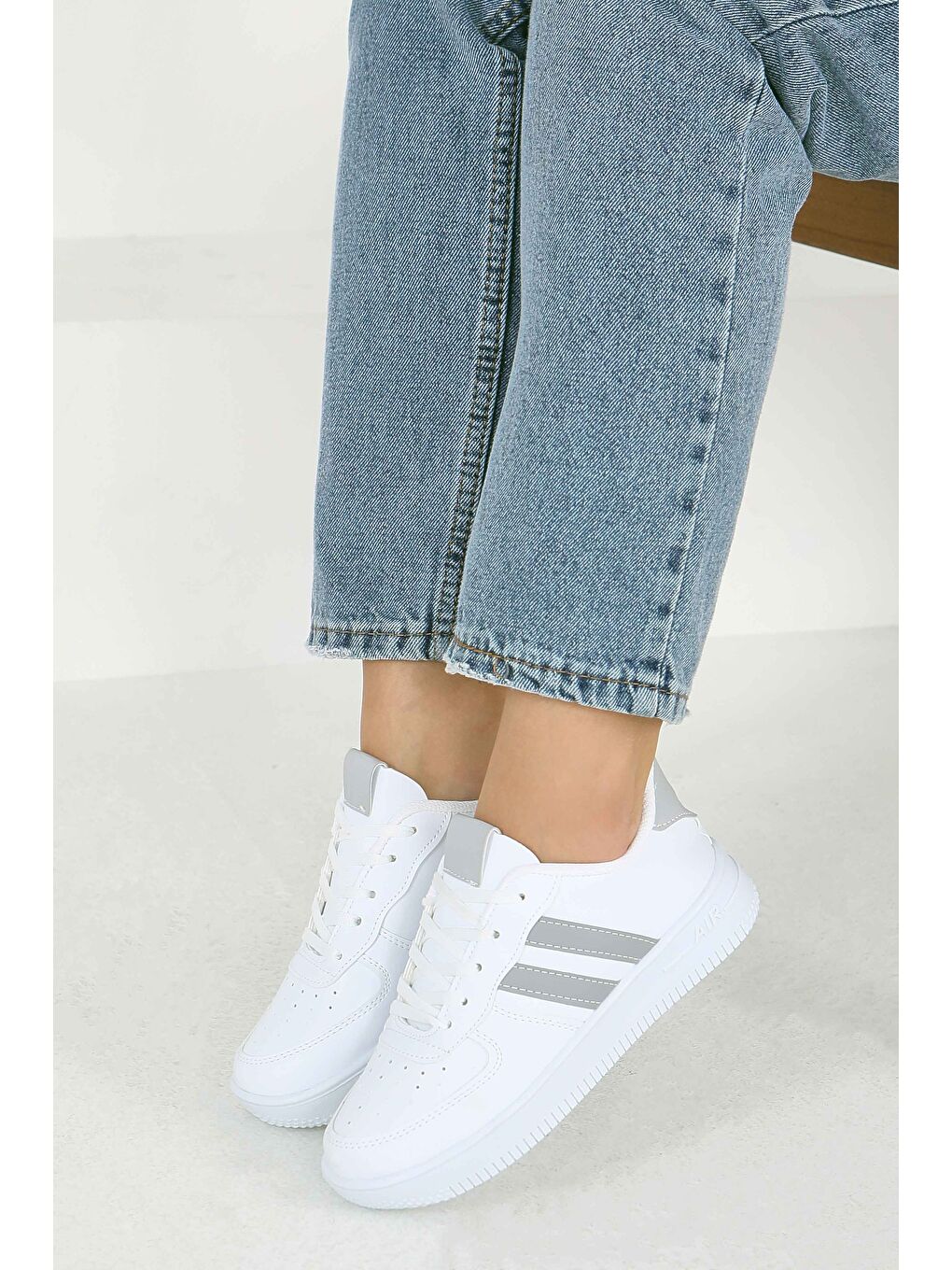 Kadın Beyaz Gri AİR Spor Ayakkabı - 27474-BEYAZ-GRI-1