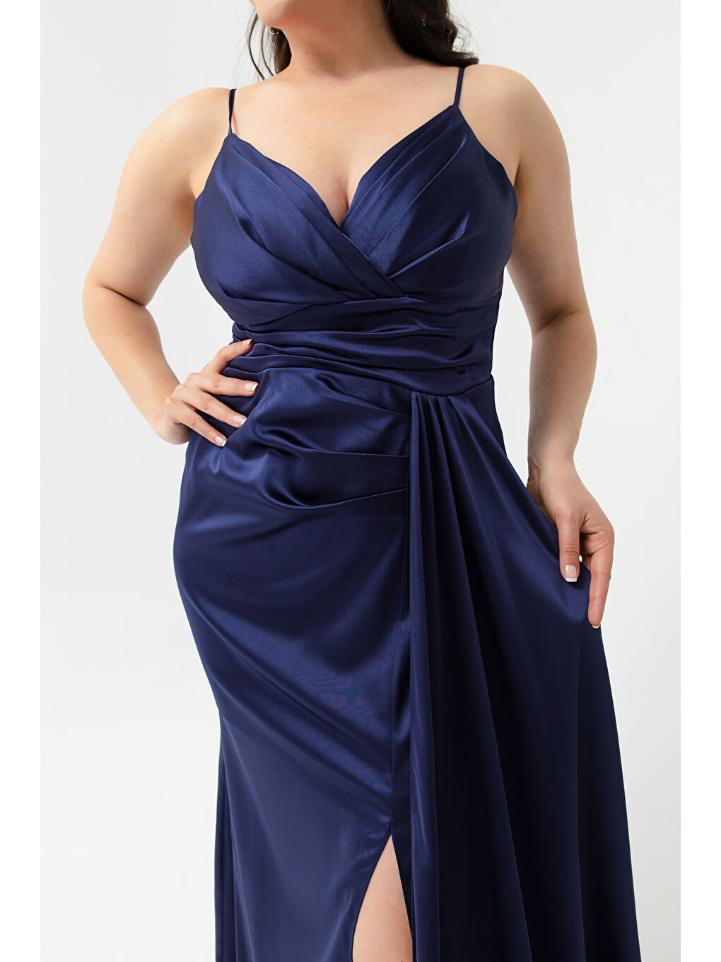 Kadın Lacivert Büyük Beden Uzun Saten Abiye Elbise & Mezuniyet Elbisesi-3