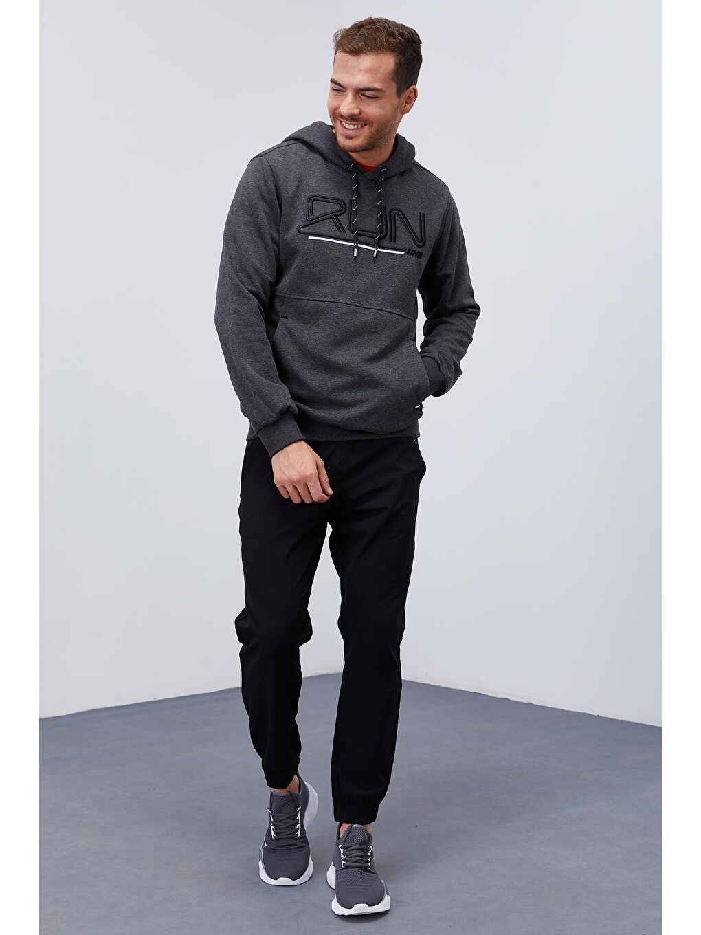 Antrasit Melanj Yazı Nakışlı Standart Kalıp Kapüşonlu  Erkek Hoodie - 87887-1