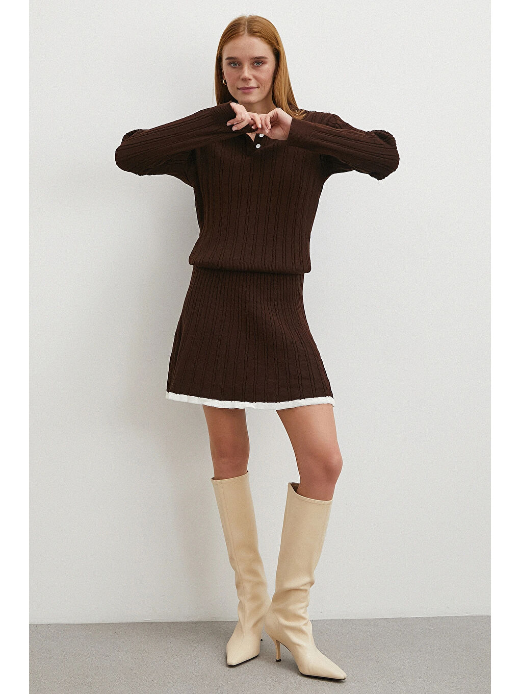 Karışık Polo Yaka Etekli Takım Kahve-1