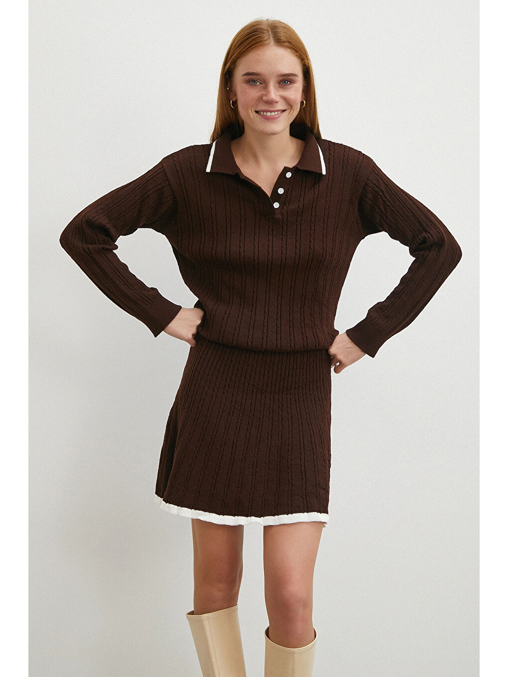 Karışık Polo Yaka Etekli Takım Kahve-2