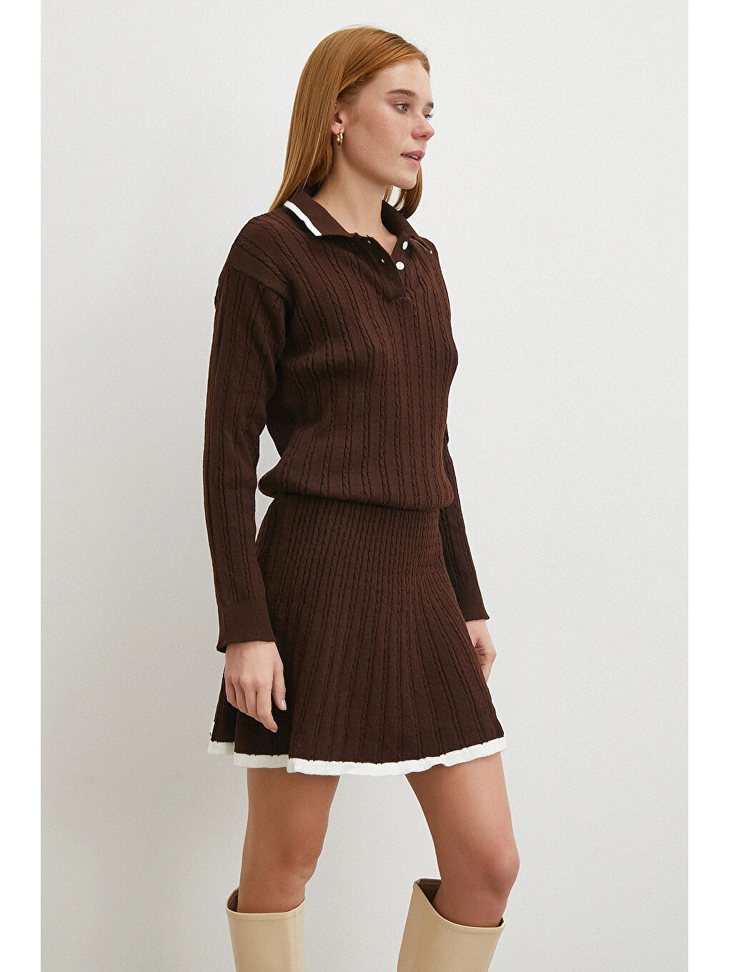 Karışık Polo Yaka Etekli Takım Kahve-3