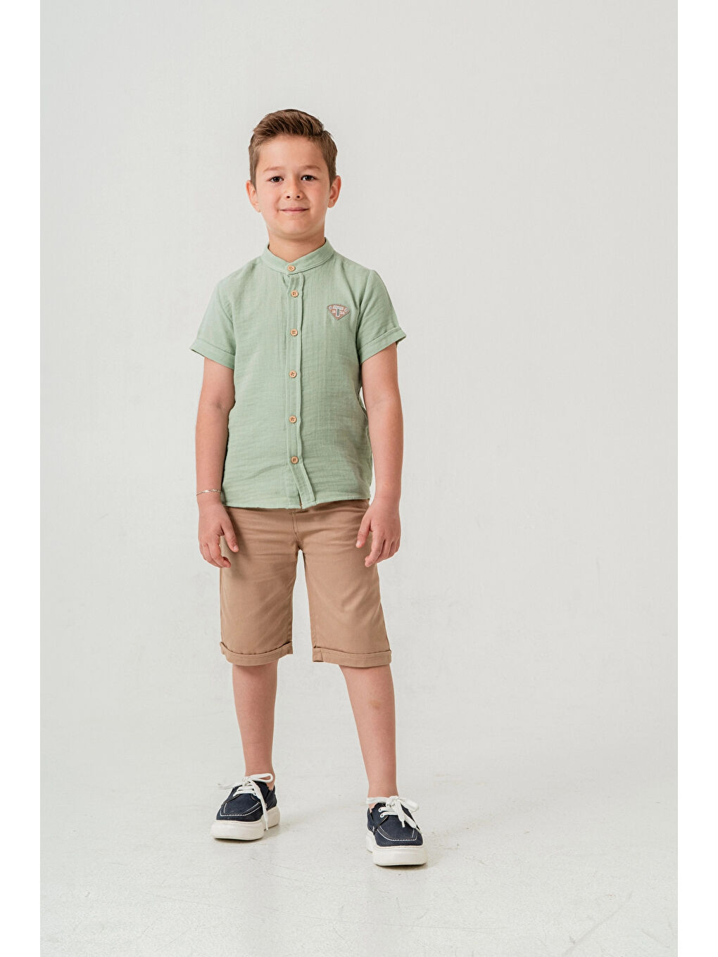 Yeşil Hakim Yaka Şortlu Erkek Çocuk Takım 2551