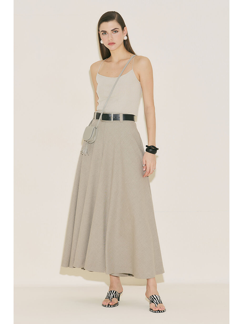 Bej Etek Formlu Geniş Pantolon Taş-3