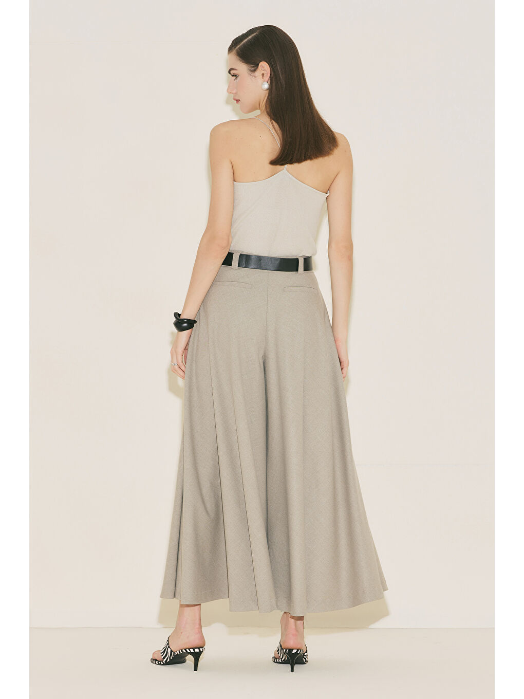 Bej Etek Formlu Geniş Pantolon Taş-5