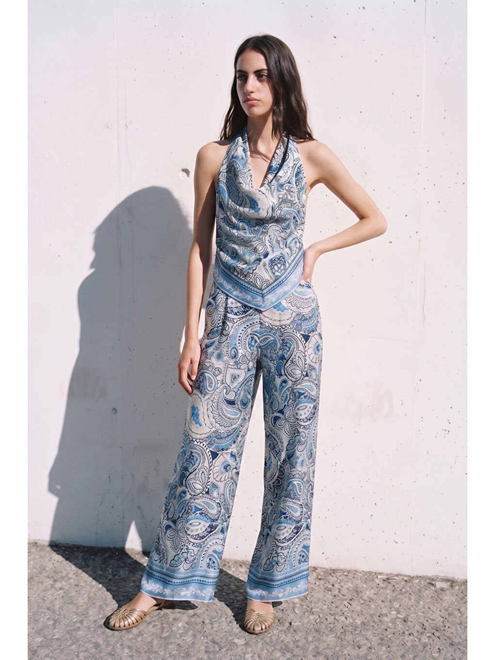 Degaje Yaka Şal Desenli Bluz Mavi-1