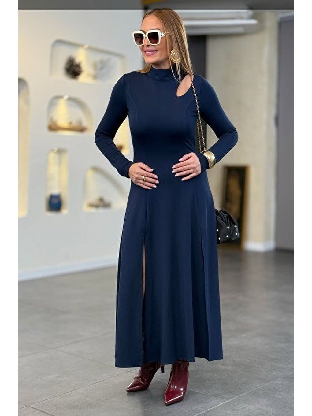Lacivert Kadın Balıkçı Yaka Damla Detaylı Yırtmaçlı Uzun Viskon Iki Iplik Maxi Elbise-3
