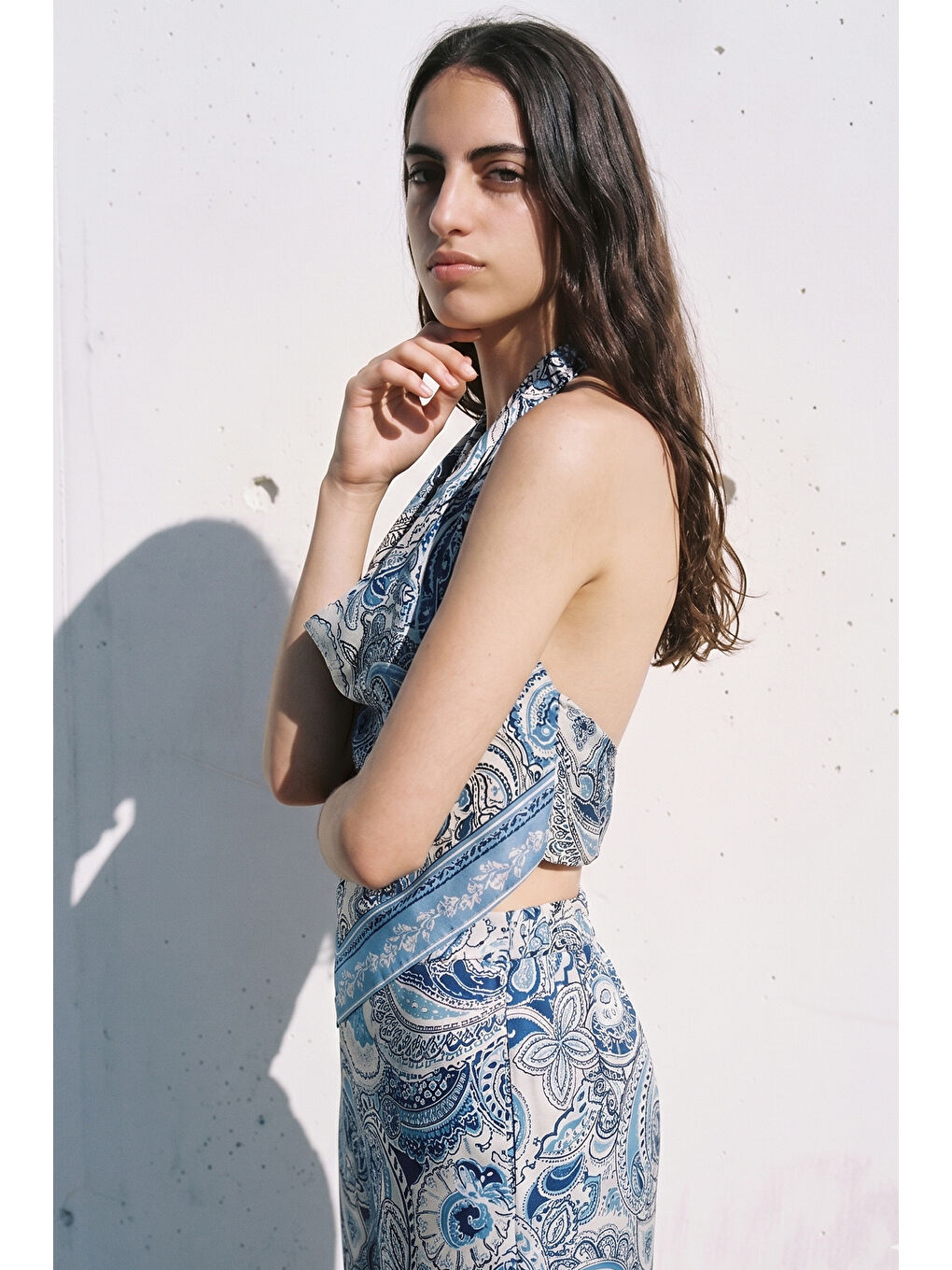 Degaje Yaka Şal Desenli Bluz Mavi-2