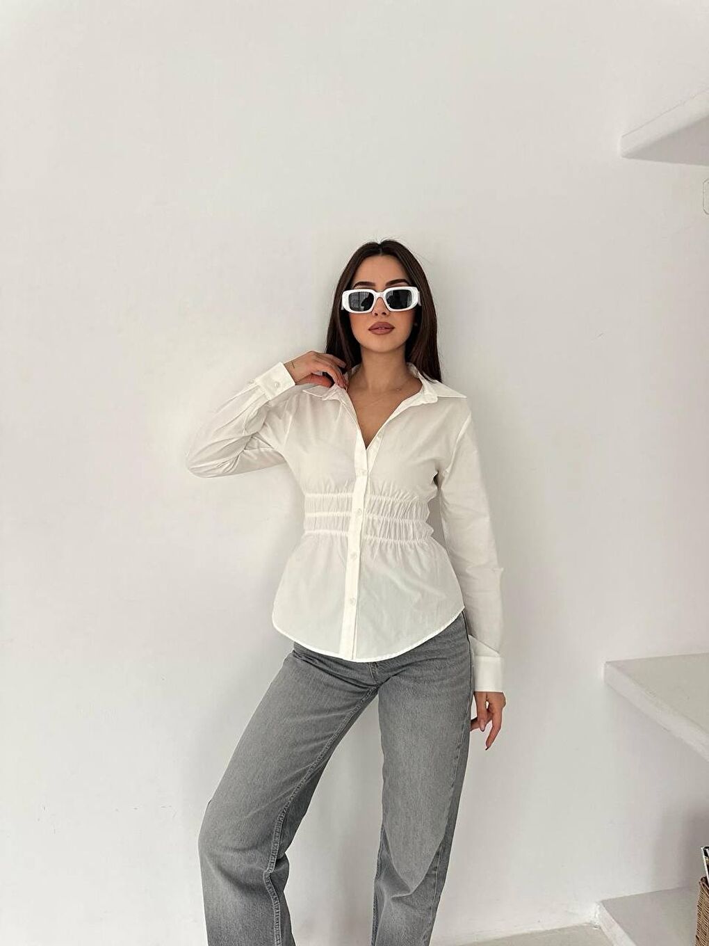 Kadın Bel Büzgülü Uzun Kollu Beyaz Gömlek-2