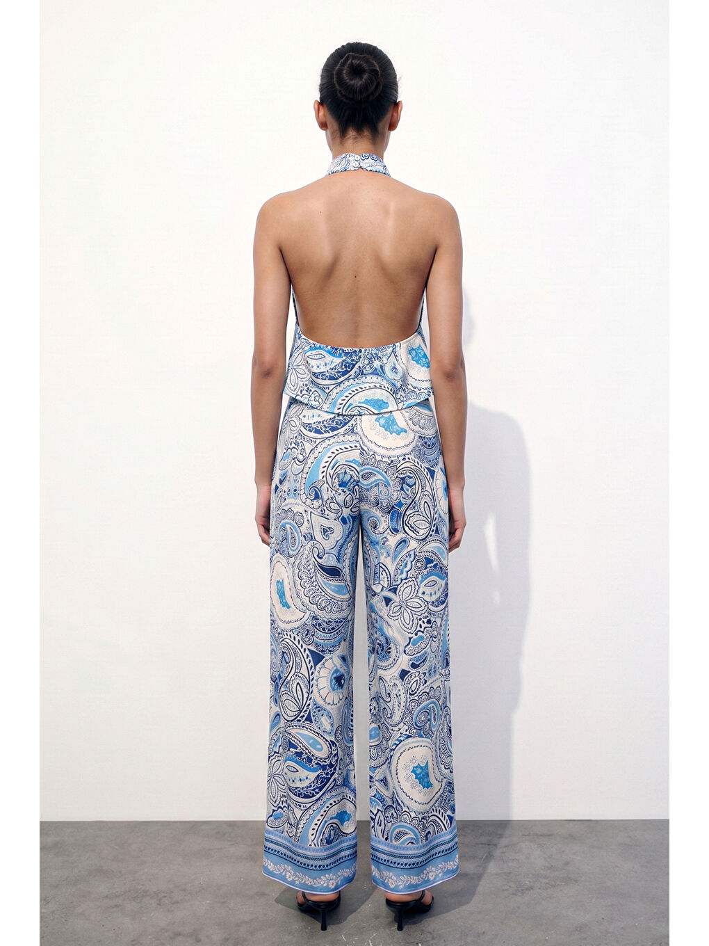 Degaje Yaka Şal Desenli Bluz Mavi-4