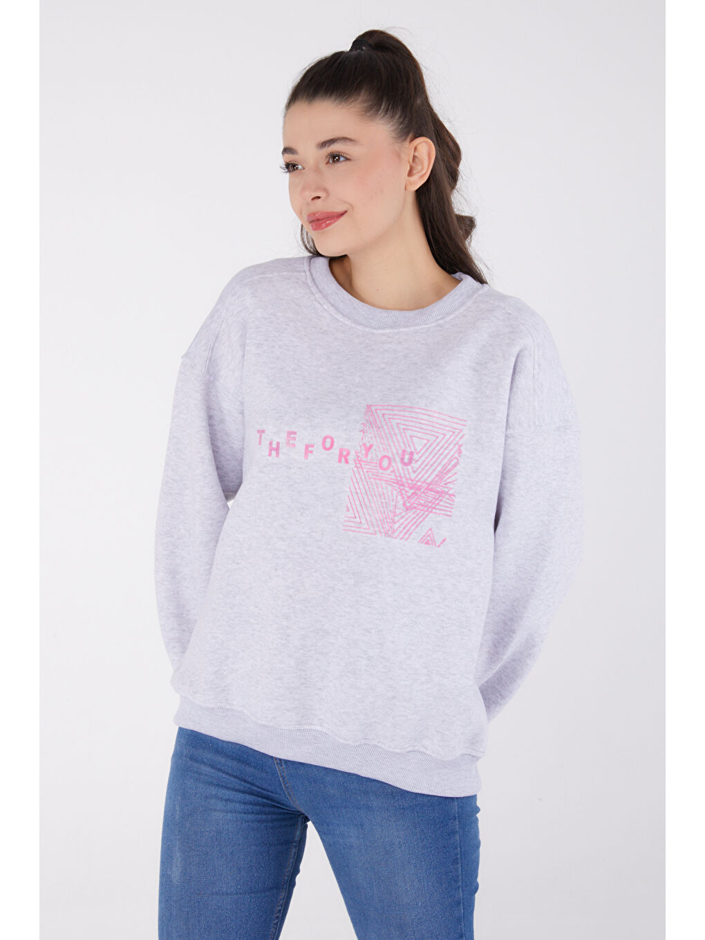 Bisiklet Yaka Kadın Gri Baskılı Sweatshirt - 26473-2