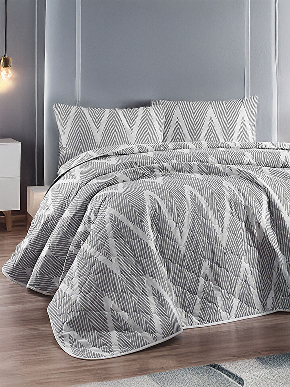 Çok Amaçlı Battal Boy Kapitone Yatak Örtüsü 240x225 Cm Olivia Gri