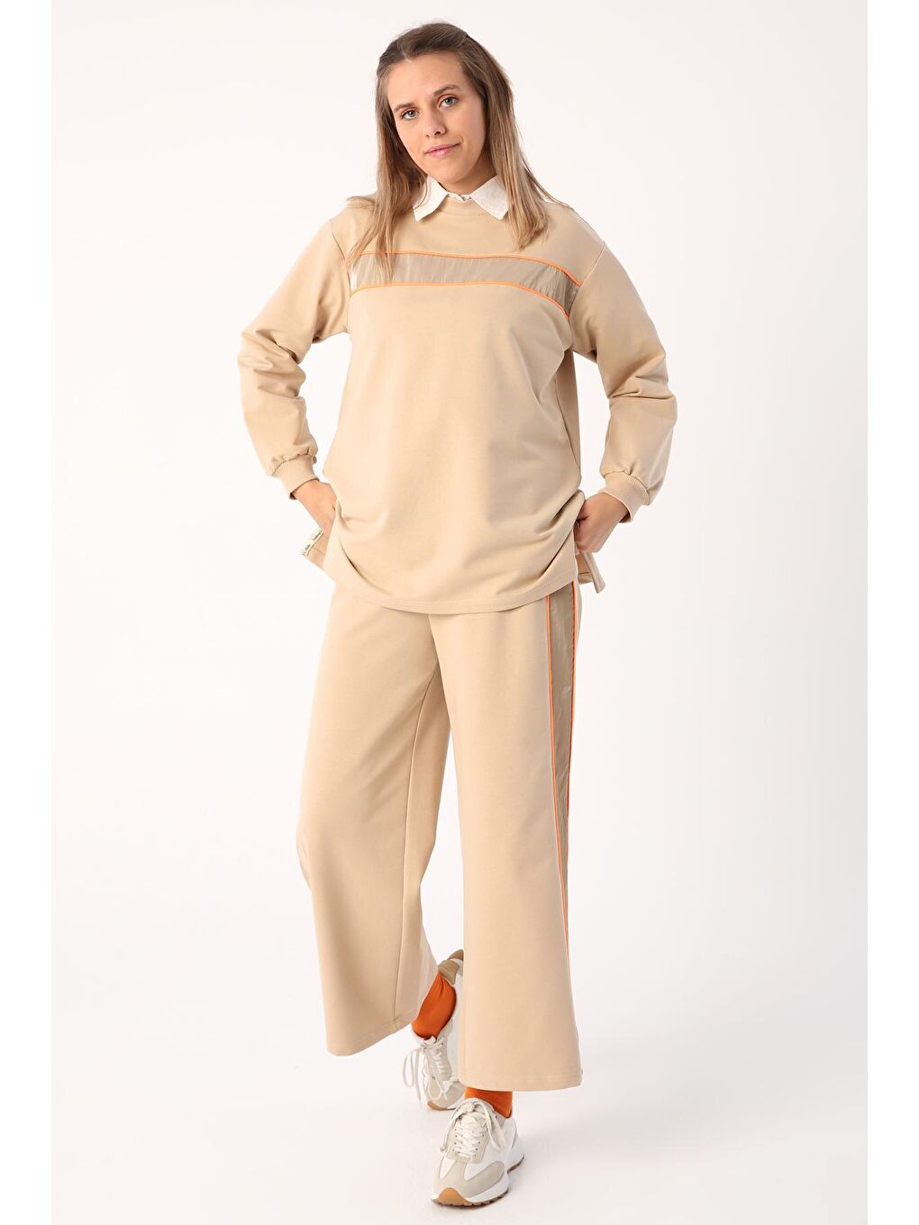 Bej01 Parlak Garnili Neon Biyeli Eşofman Takımı