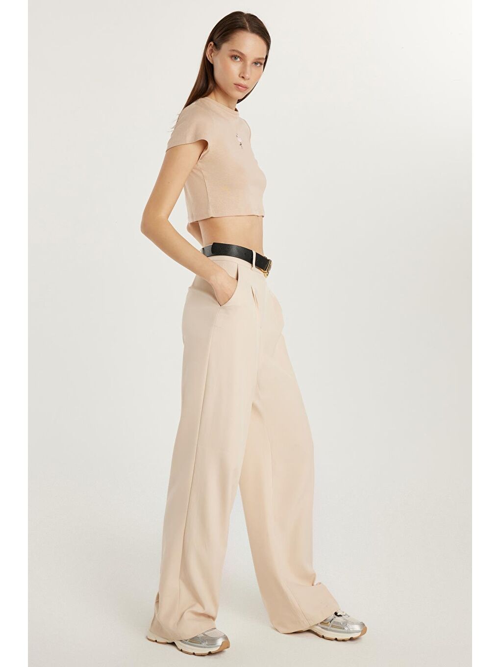 Kadın Regular Fit Pileli İspanyol Paça Bej Pantolon-3