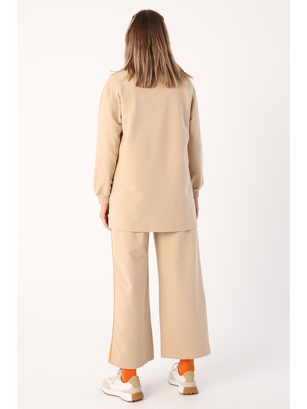 Bej01 Parlak Garnili Neon Biyeli Eşofman Takımı-2