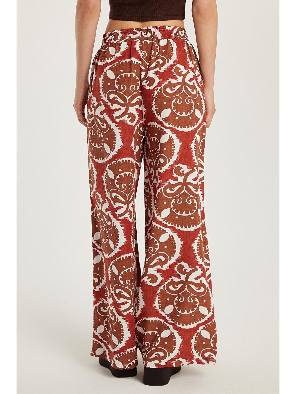 Karışık Kadın Regular Fit Beli Bağcıklı Geniş Paça Baskılı Pantolon-4