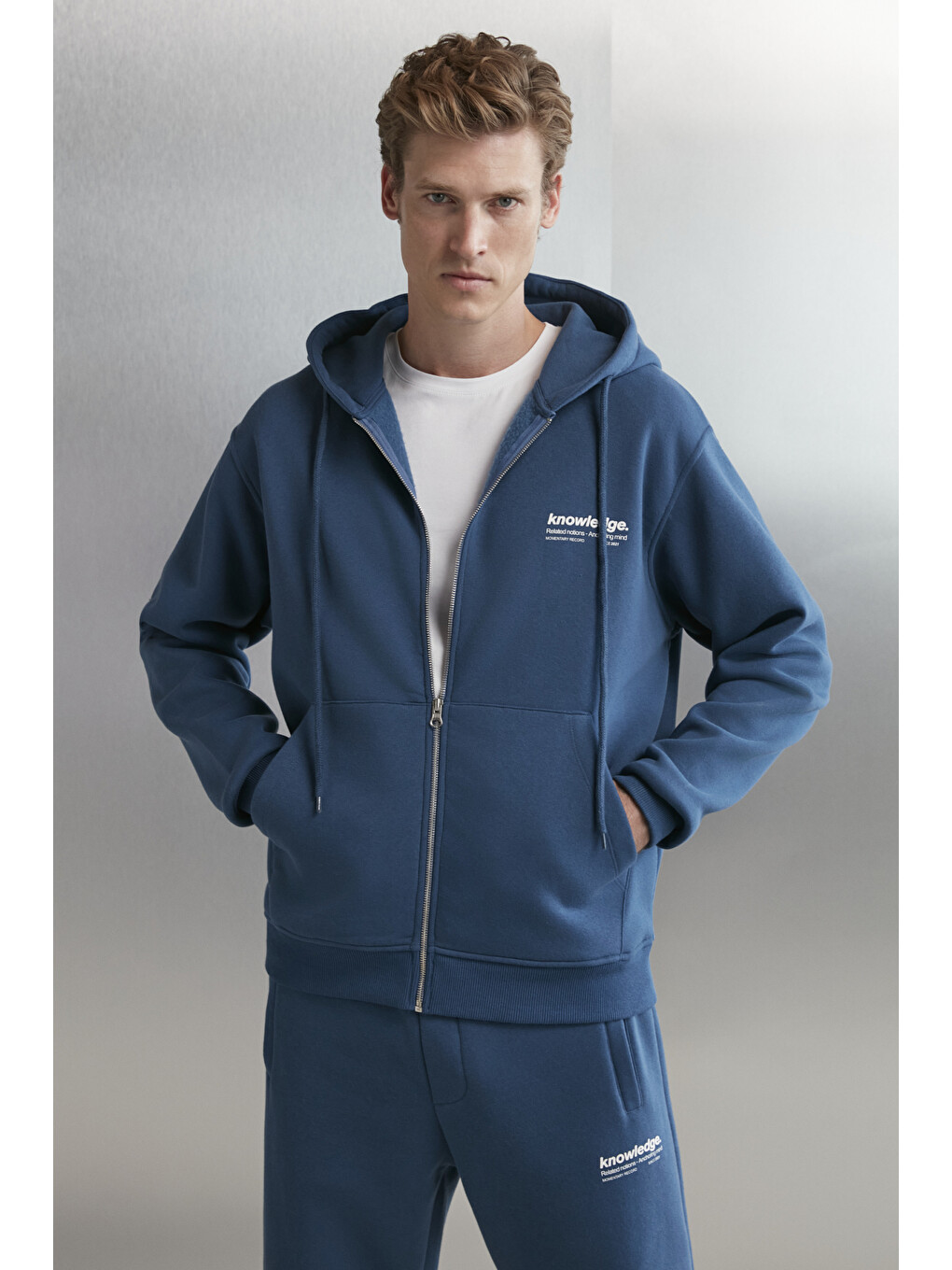 Aksel Erkek Yumuşacık Organik Pamuk Oversize Fermuarlı Baskılı Kapüşonlu Mavi Sweatshirt-2