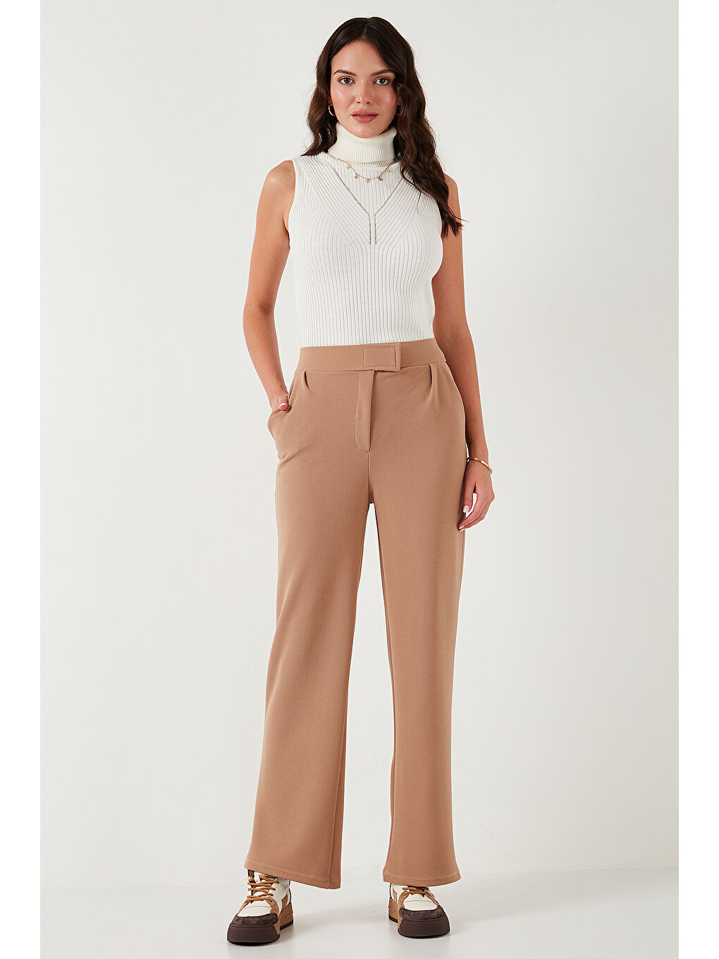 Kahverengi Regular Fit Yüksek Bel Bol Paça Kadın Pantolon 5861279