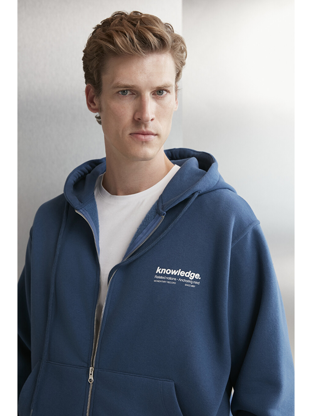 Aksel Erkek Yumuşacık Organik Pamuk Oversize Fermuarlı Baskılı Kapüşonlu Mavi Sweatshirt-4