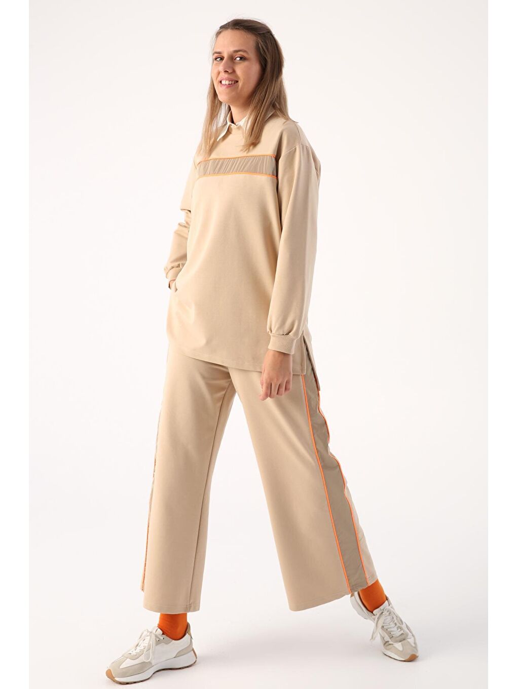 Bej01 Parlak Garnili Neon Biyeli Eşofman Takımı-3