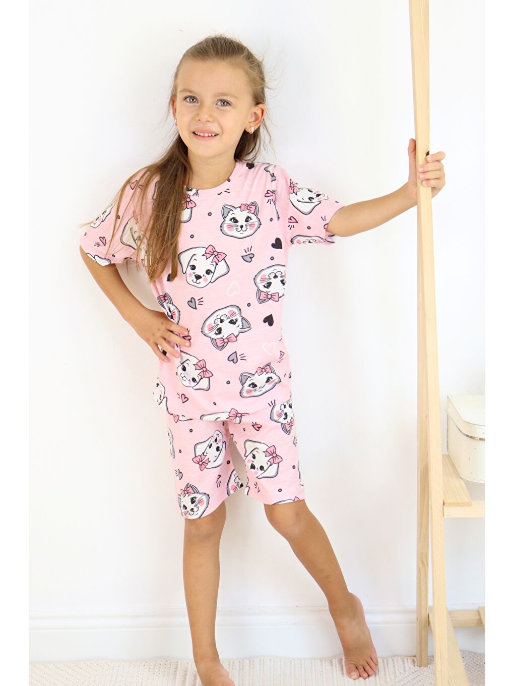 Gri Kız Çocuk Pamuklu Penye Kumaş Şortlu Pijama Takımı-1