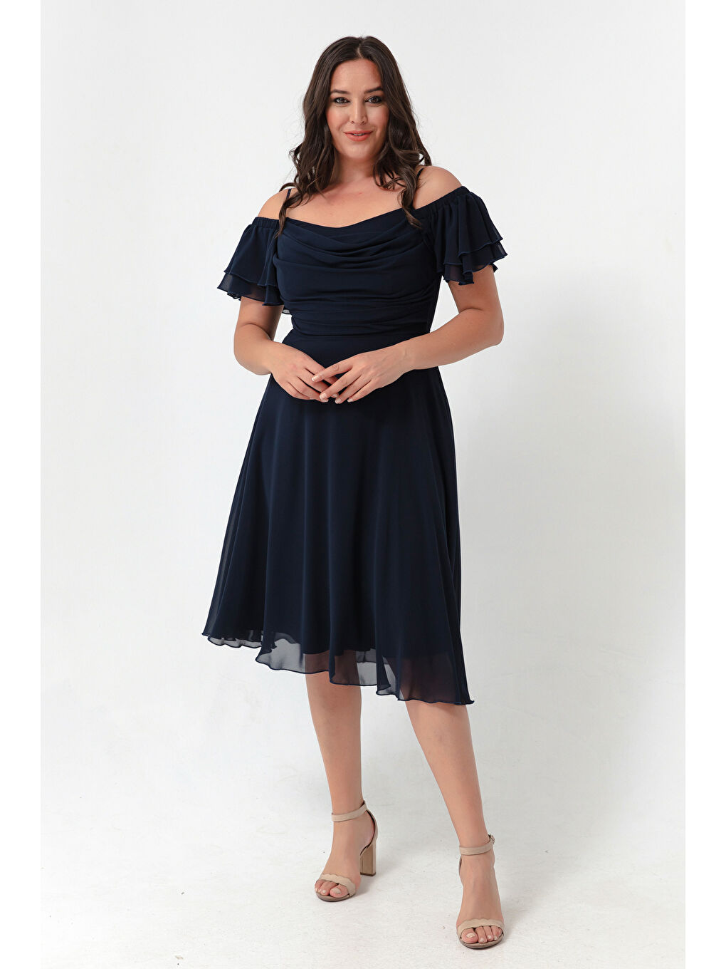Kadın Lacivert Askılı Kloş Kesim Midi Büyük Beden Abiye Elbise