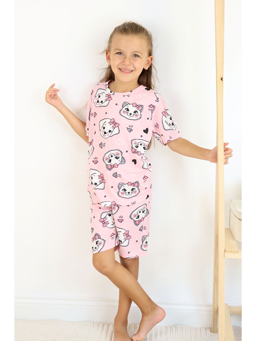 Gri Kız Çocuk Pamuklu Penye Kumaş Şortlu Pijama Takımı-3