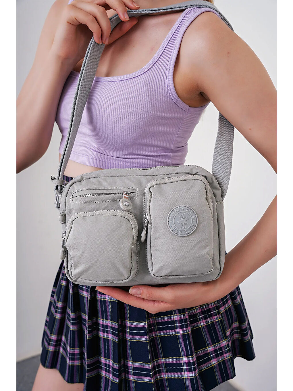 Gri Çok Gözlü Çapraz Askılı Kadın Çanta BHPC6005-2