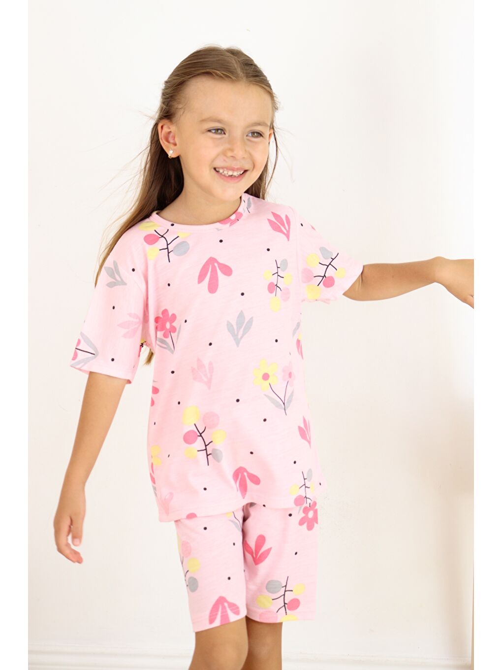 Pembe Kız Çocuk Pamuklu Penye Kumaş Şortlu Pijama Takımı