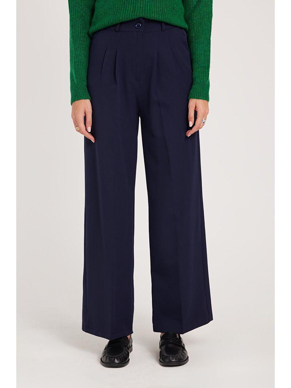 Kadın Regular Fit Klasik Kesim Yüksel Bel Geniş Paça Lacivert Pantolon