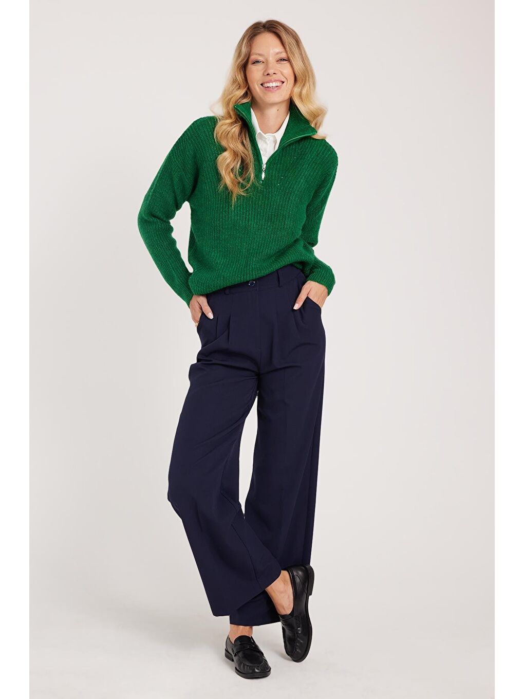 Kadın Regular Fit Klasik Kesim Yüksel Bel Geniş Paça Lacivert Pantolon-3