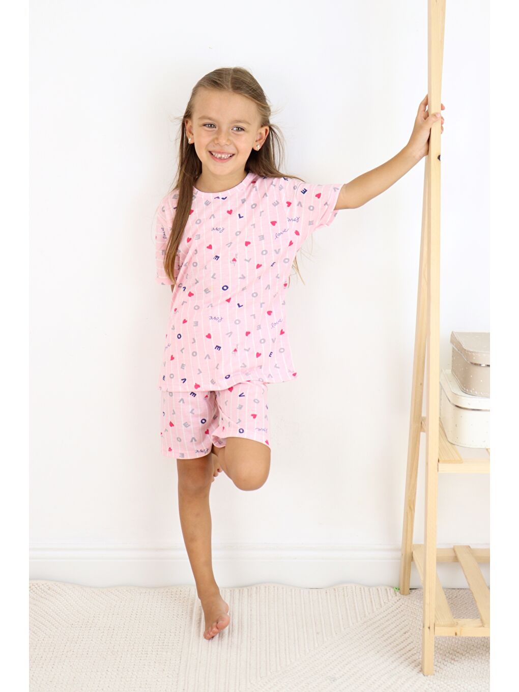 Pembe Kız Çocuk Pamuklu Penye Kumaş Şortlu Pijama Takımı-4