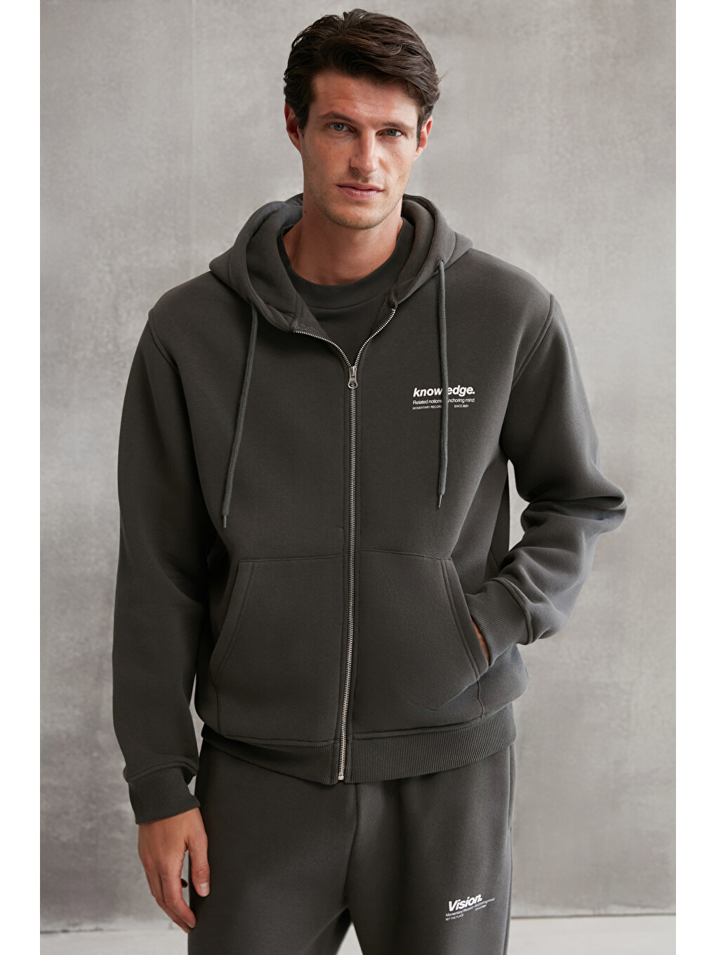 Erkek Yumuşacık Organik Pamuk Oversize Fermuarlı Baskılı Kapüşonlu Koyu Gri Sweatshirt-4